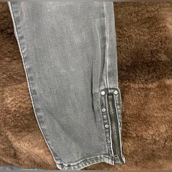 Levi’s 711 Skinny Stud Ankle Zip Stella Smoke Wash - Picture 6 of 10